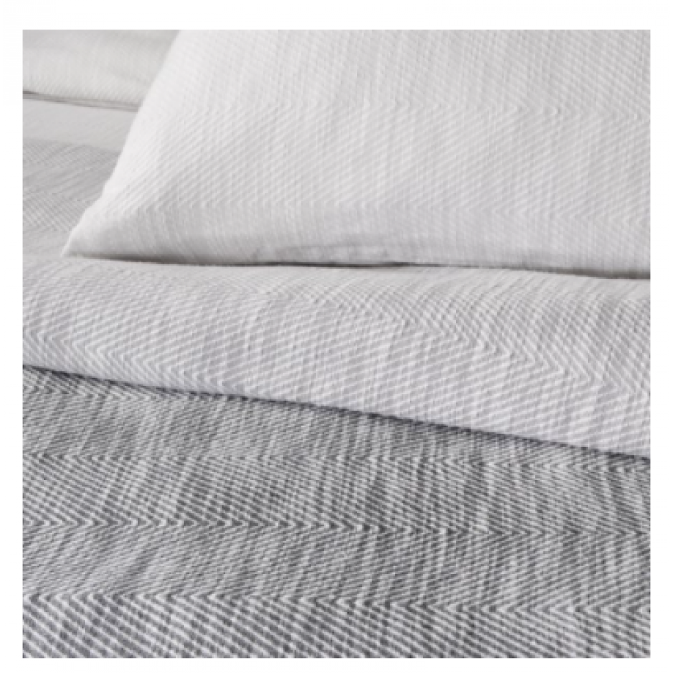 Fleetwood Chevron Duvet Cover – Modern Elegance