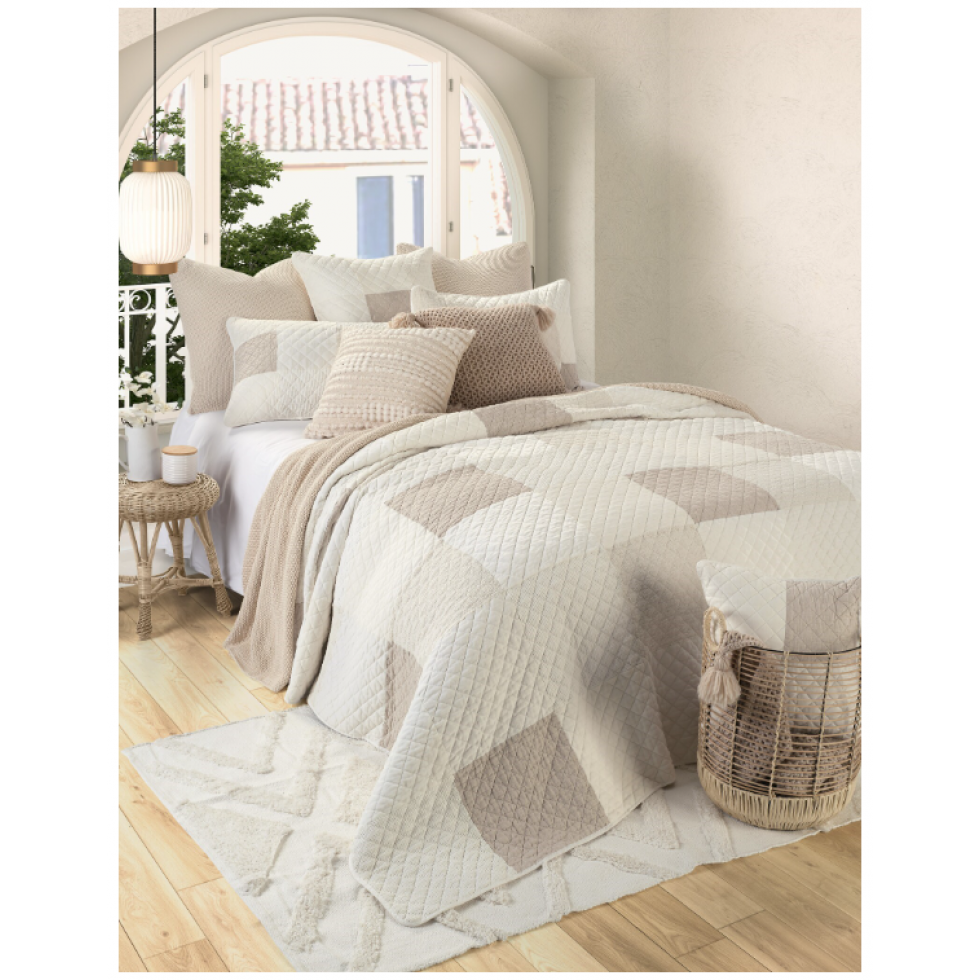 Brunelli Meringue Quilt – Ivory and Textured Natural