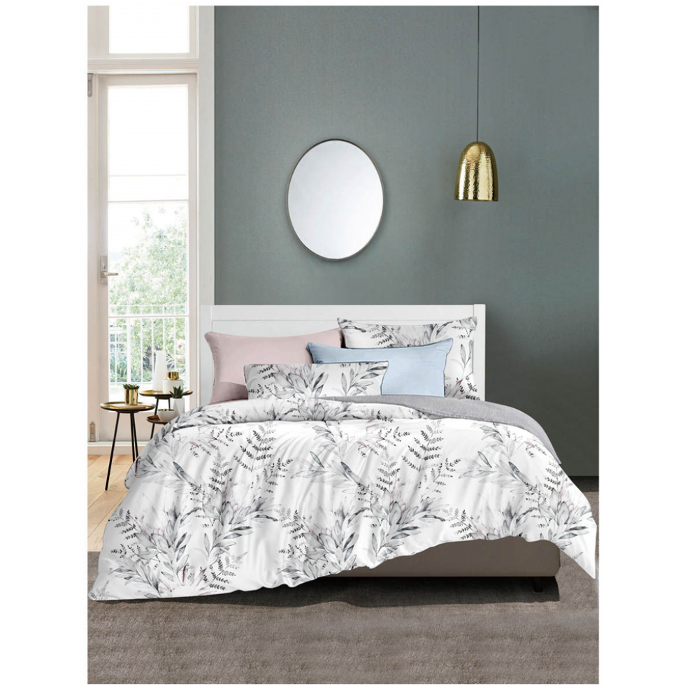 Beatrice Duvet Cover – Soft Floral Elegance