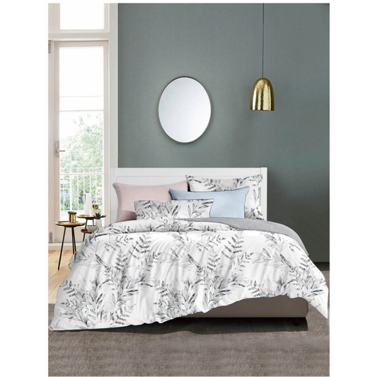 Beatrice Duvet Cover – Soft Floral Elegance