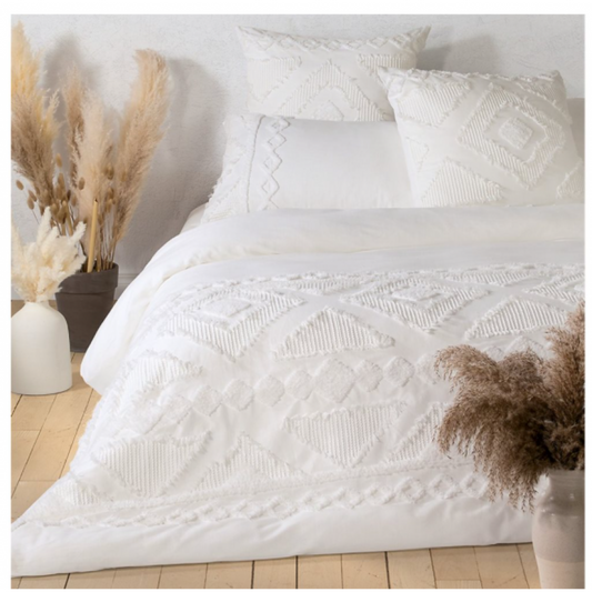 Raitha White Duvet Cover – Textured Elegance