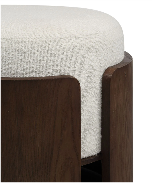 Pouf noyer et tissu boucle blanc cassé