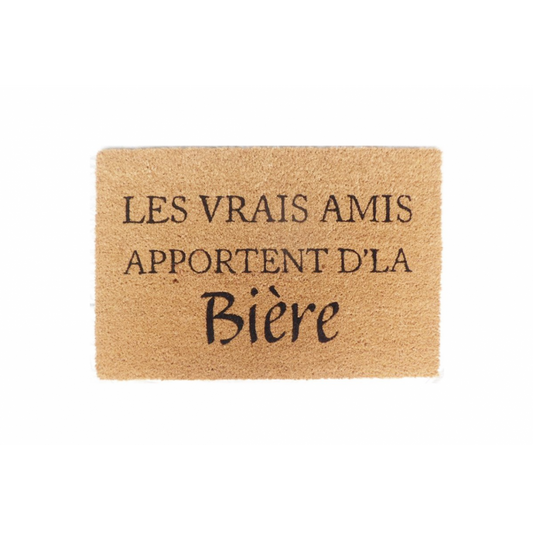 "True friends bring beer" doormat