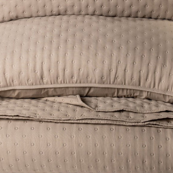 Courtepointe taupe Polka